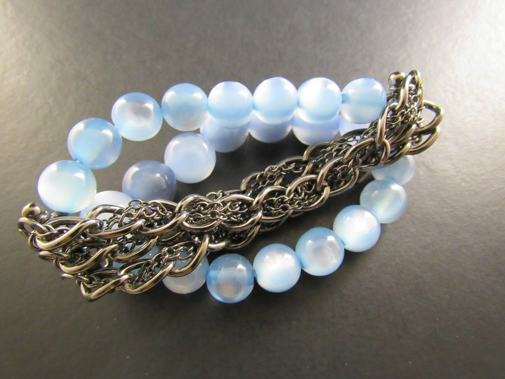 STRETH BRACELET SILVER TONE CHAINS BLUE MOONGLOW BEADS (E2)
