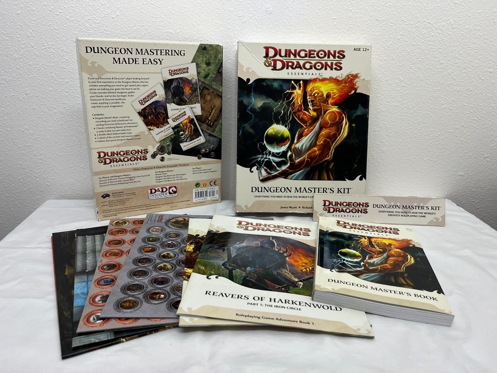 Dungeons and Dragons 4e Essentials Dungeon Master Kit - Boxed Set - Complete