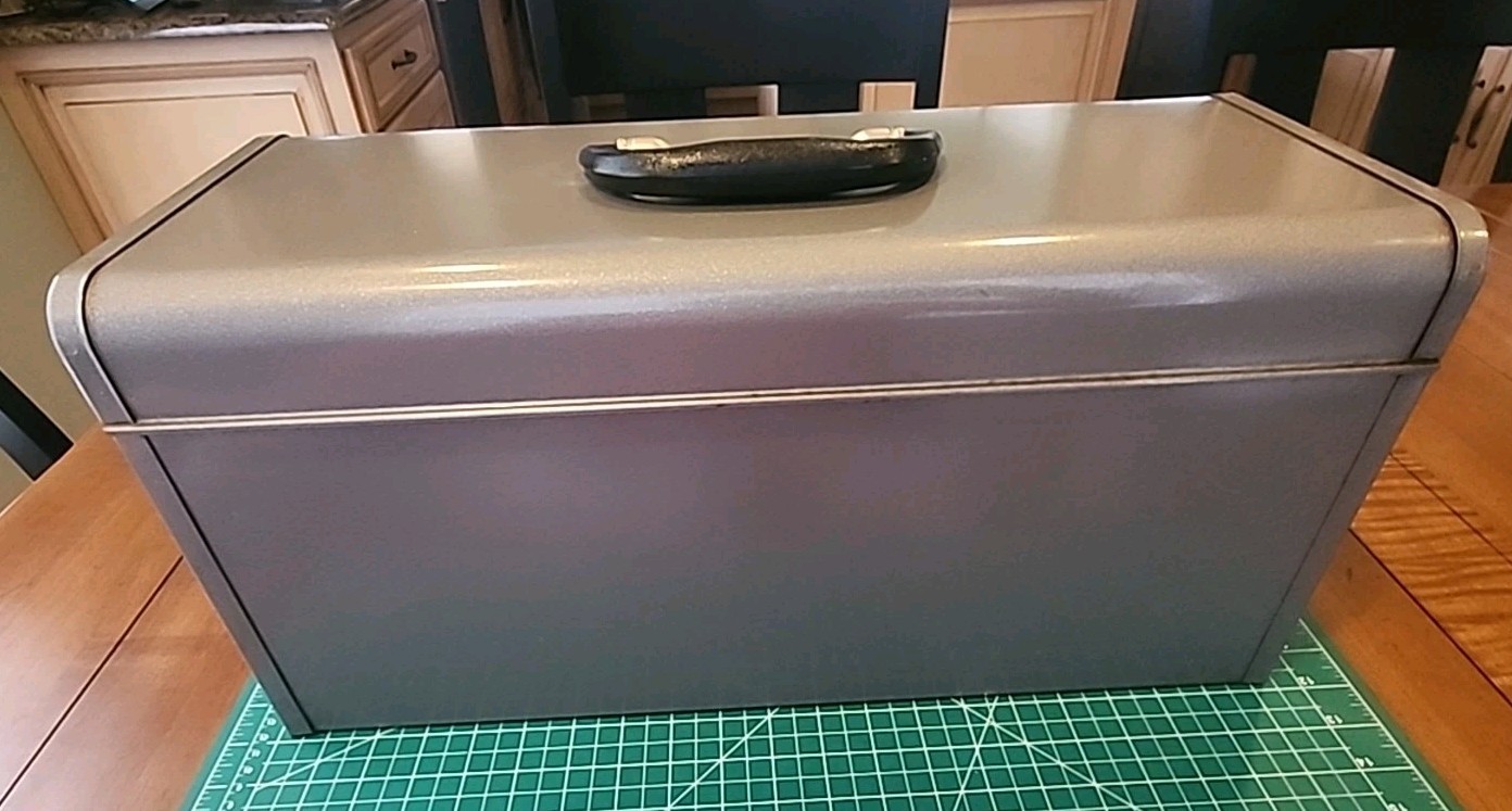 Vintage 1970's Craftsman Toolbox w/ Red Tray - gwVF