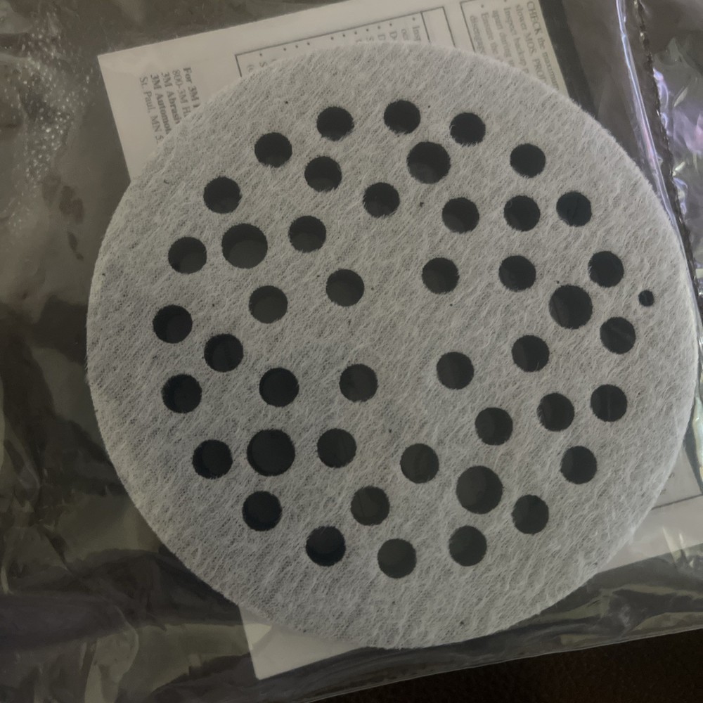[NIB] 3M Clean Sanding Soft Interface Disc Pad, 44 5" Diameter x 0.50" Thick
