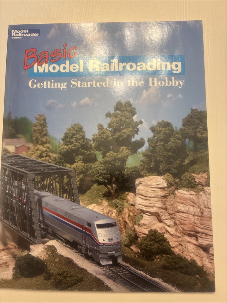 Basic Model Railroading Book