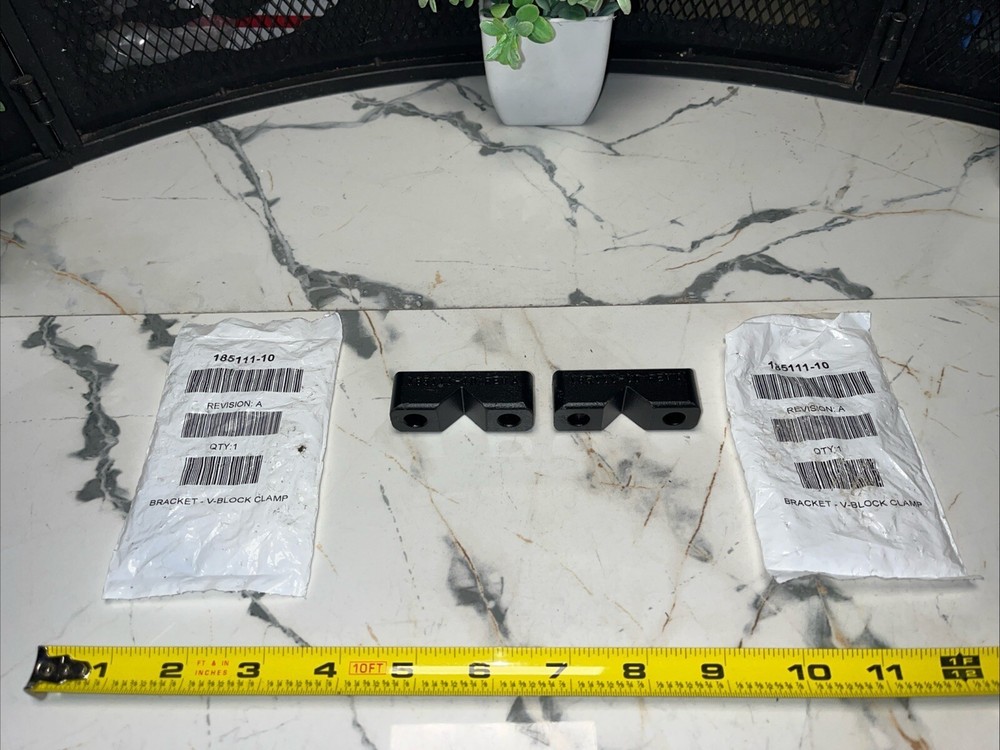 2 QTY! BULK-  Bracket V-Block Clamp 185111-10  — NEW