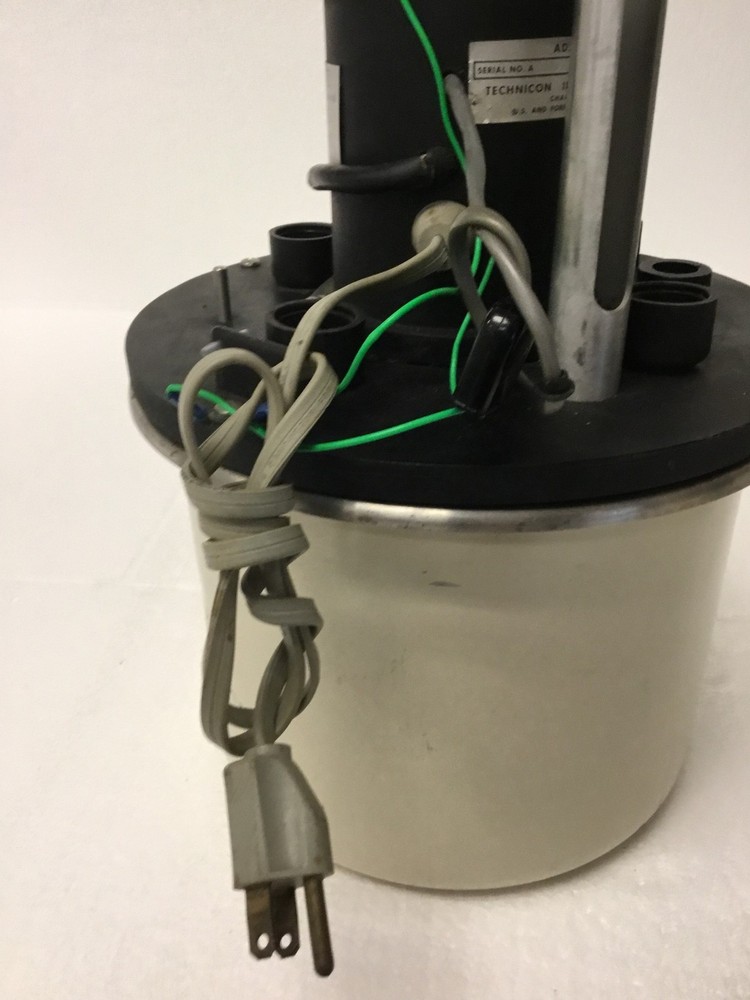 Technicon Instruments 60 CYC Autoanalyzer Heating Bath 115V, 2A Please read
