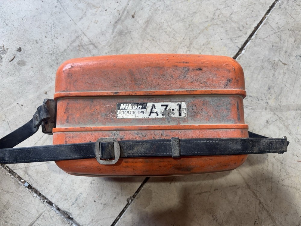 Nikon Level AZ-1 Engineers Automatic Level Surveying Camera & Hard Case