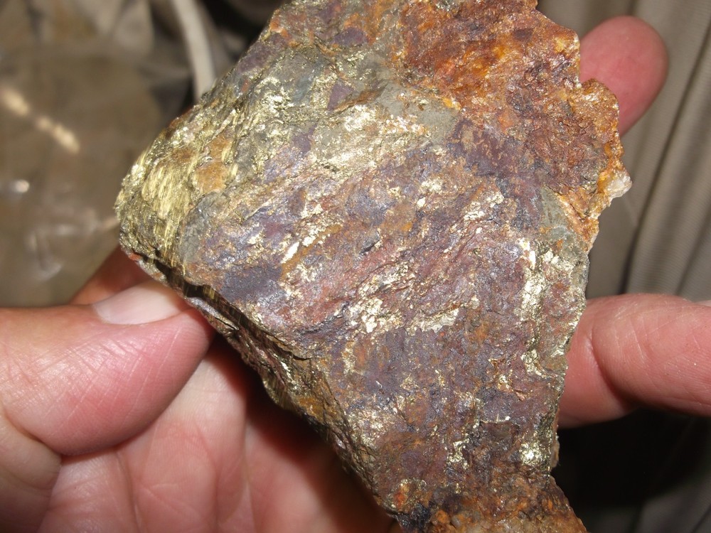 Gold, silver, copper, 315 grams samples ,ore high grade .