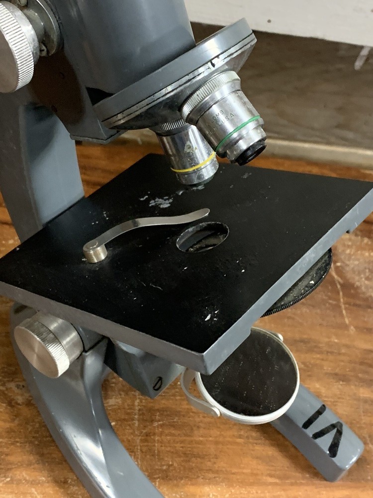 VINTAGE BAUSCH & LOMB MICROSCOPE STA MONOCULAR MICROSCOPE (18D)