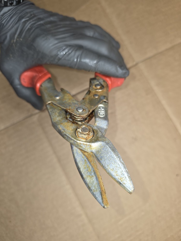 Milwaukee aviation snips