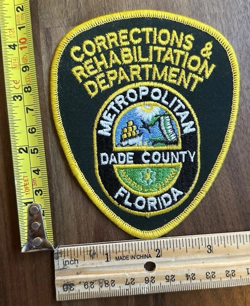 Metropolitan Dade County Corrections Police Patch Florida Single Patch