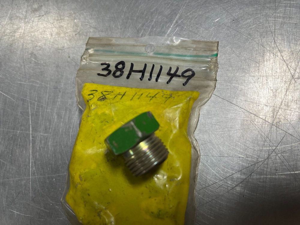 38H1149 OEM John Deere 12MM Plug