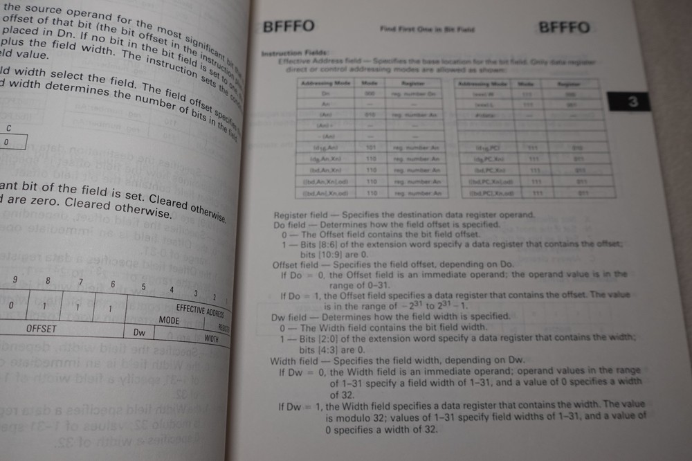 Motorola MC68020 32-Bit Microprocessor User's Manual 3rd Edition Publication