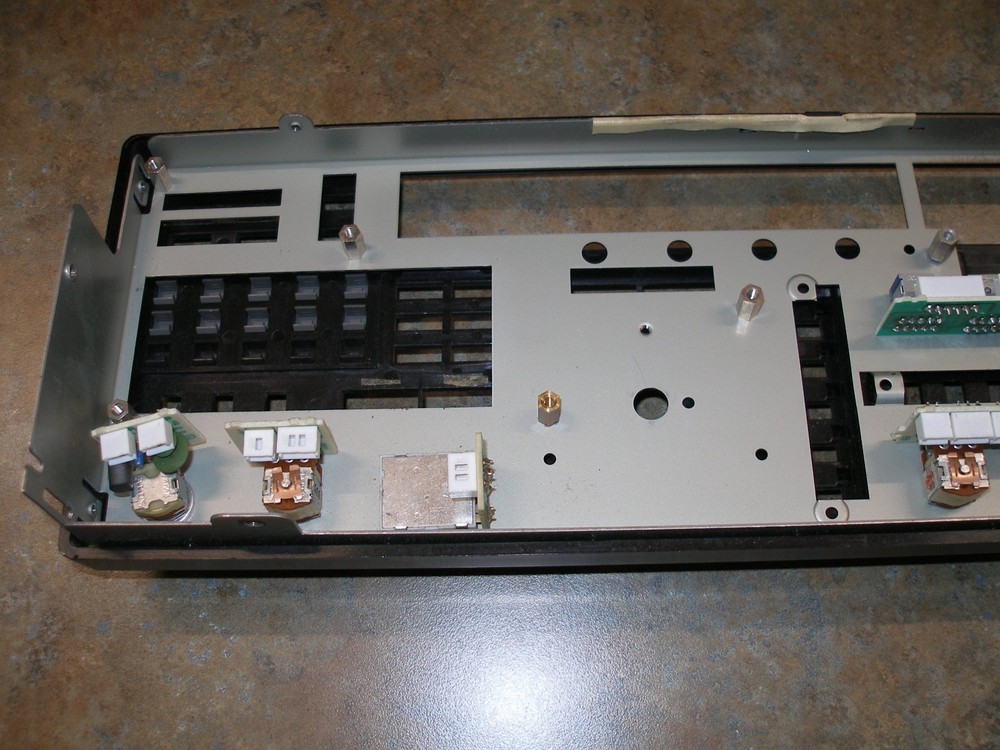 Yaesu FT-736R Front panel a few controls