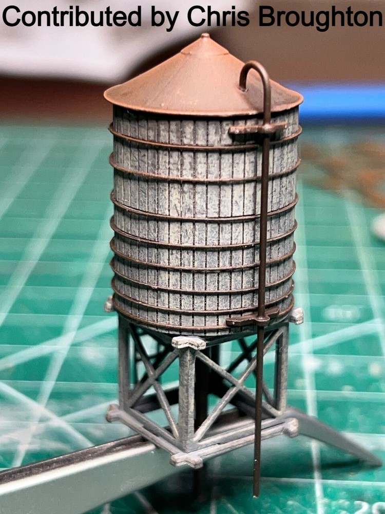 N Scale Rooftop Water Tank Kit  (large) (569)