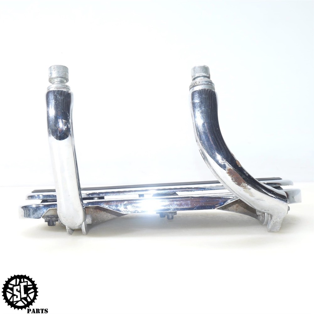 2007 HARLEY ELECTRA GLIDE CVO CHROME FLOOR BOARD BRACKET LEFT RIGHT IRONSIDE
