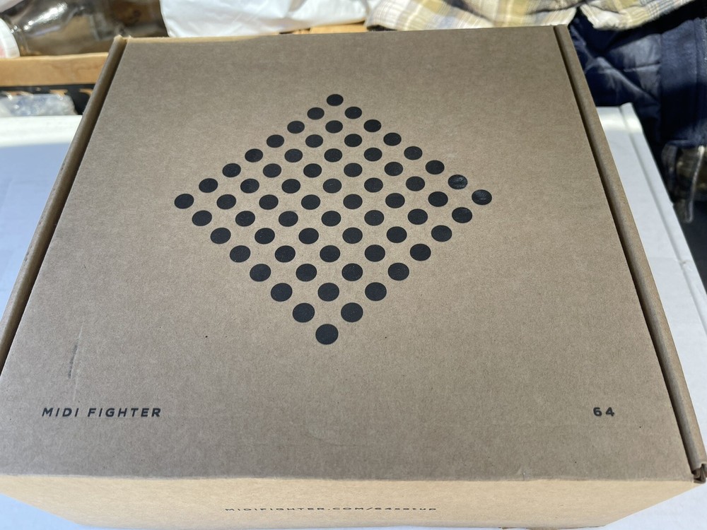 DJ Tech Tools MIDI Fighter 64 MIDI Controller - White