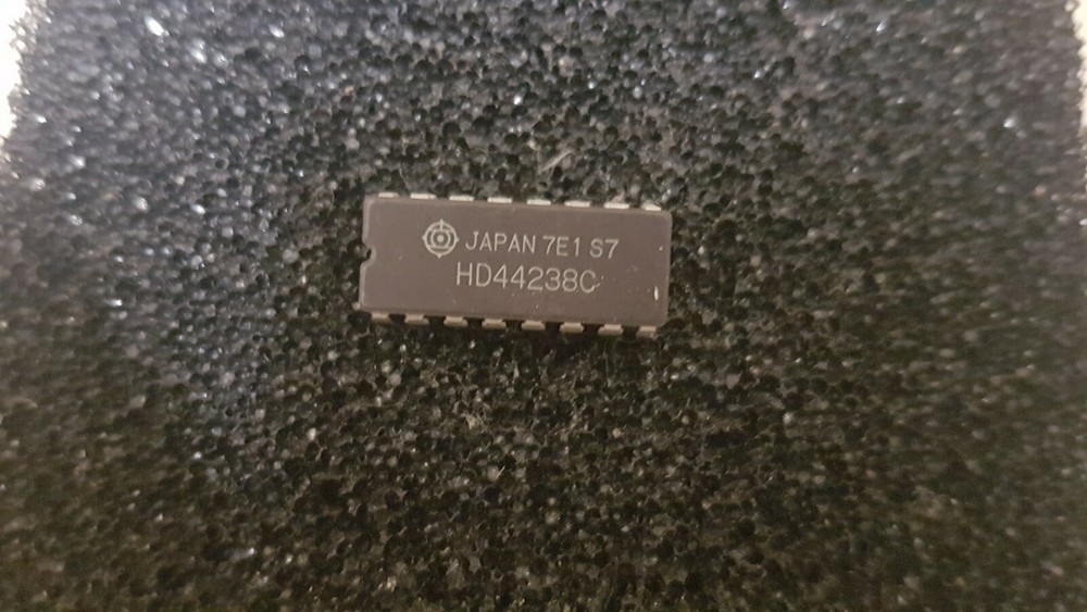 Hitachi HD44238C PCM Codec (NOS)