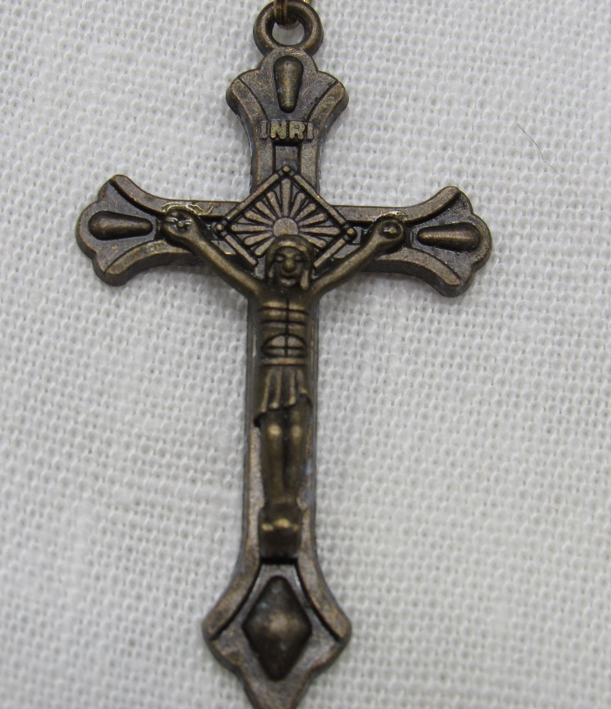 Vintage Rosary - Red Flat Plastic Bead with case - Preowned (19)