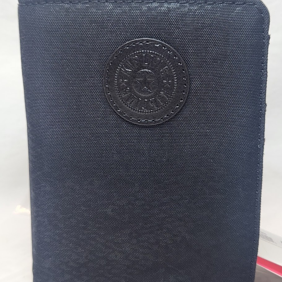 Kipling Passport Holder Black Python Embossed 4 Credit Card Slots 5.5 x 4 NWT