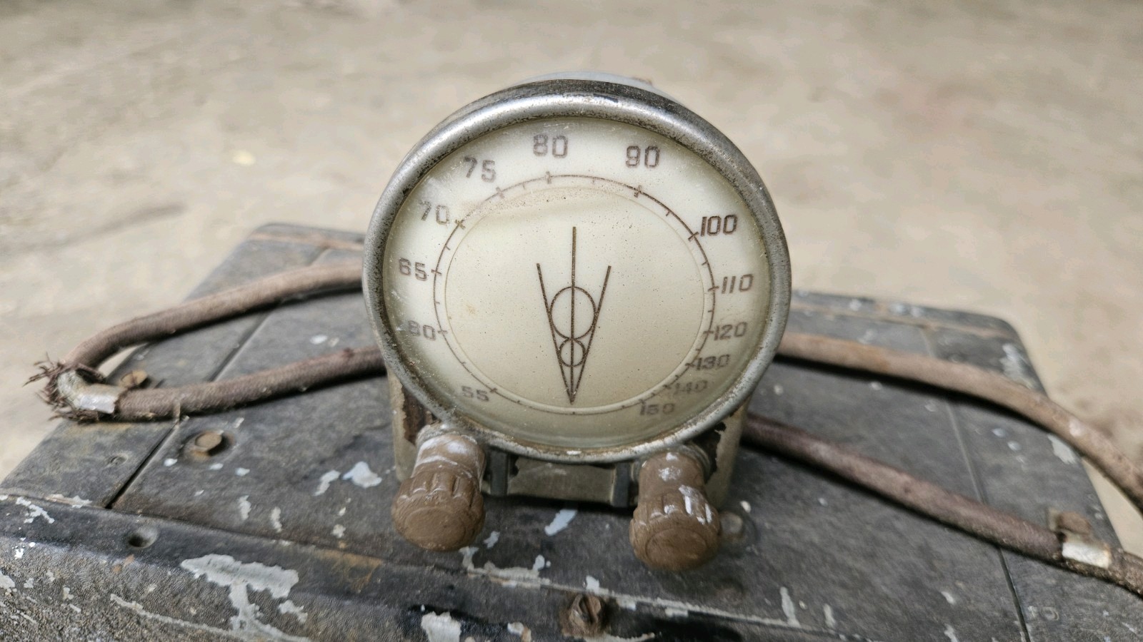 Original 1937 Ford AM Radio Box Controls Dials Repro Antenna Standard Deluxe 37