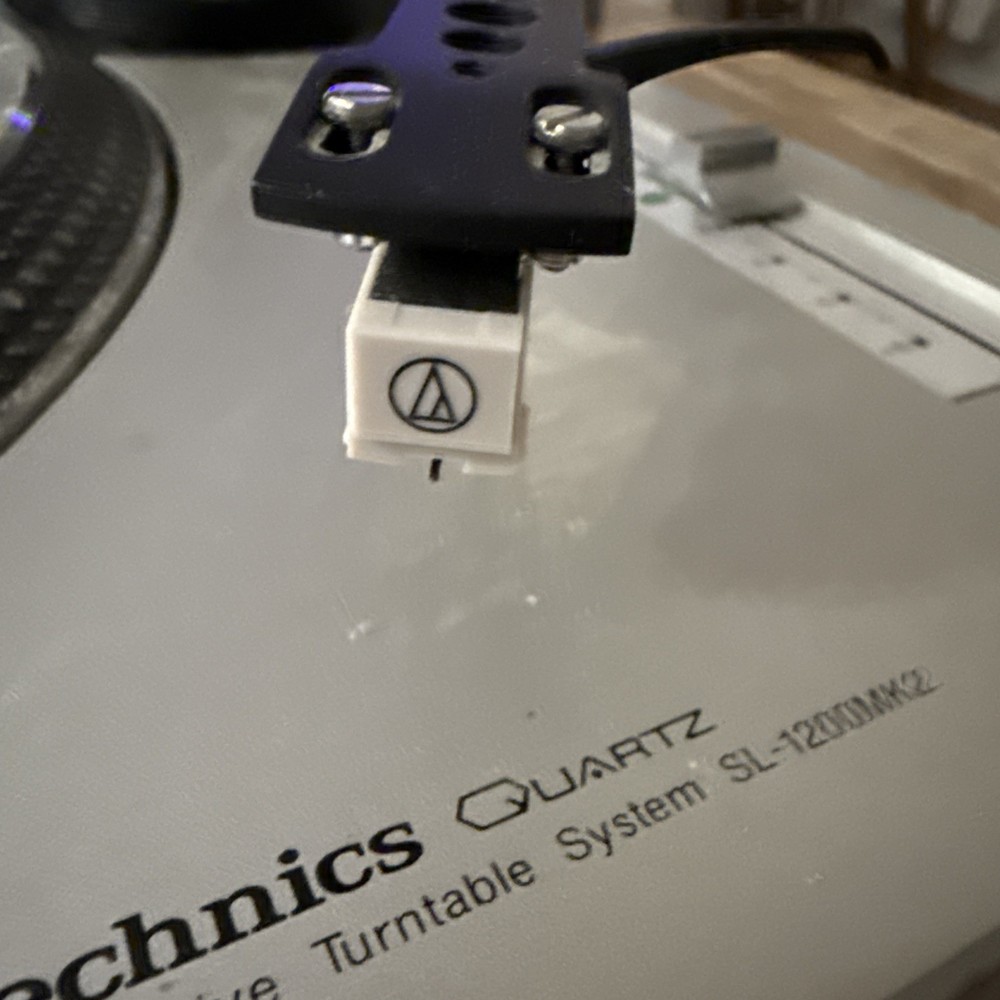 Technics SL-1200MK2 Direct Drive Turntable System, Silver