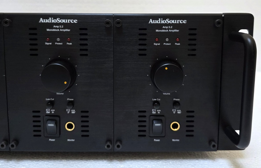 AudioSource EQ 25.1 Dual Graphic & (2) AMP 5.2 Monoblock Tested & Working
