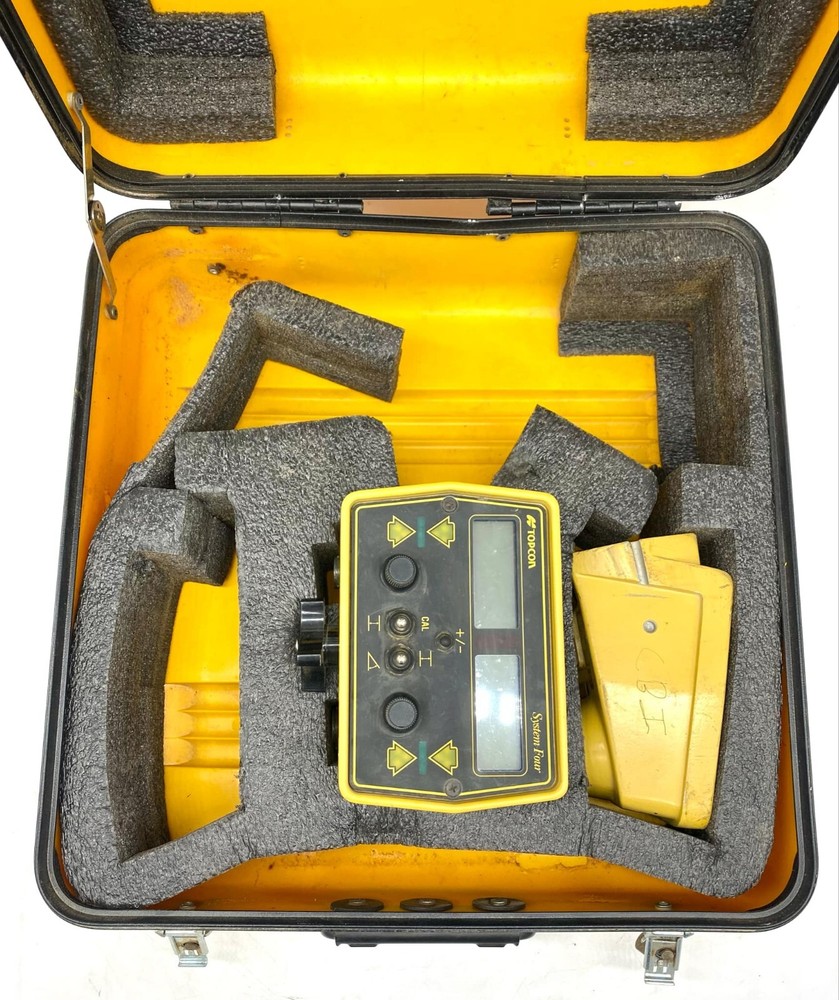 TOPCON SYSTEM FOUR 9161 Control Box, SONIC TRACKER II 9142 w/ Case System 4 ST2