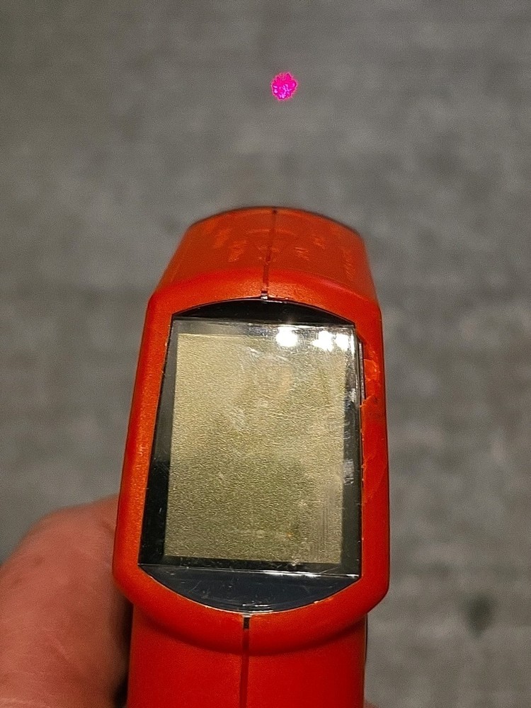 Meterman Infrared Thermometer with Laser Pointer IR608