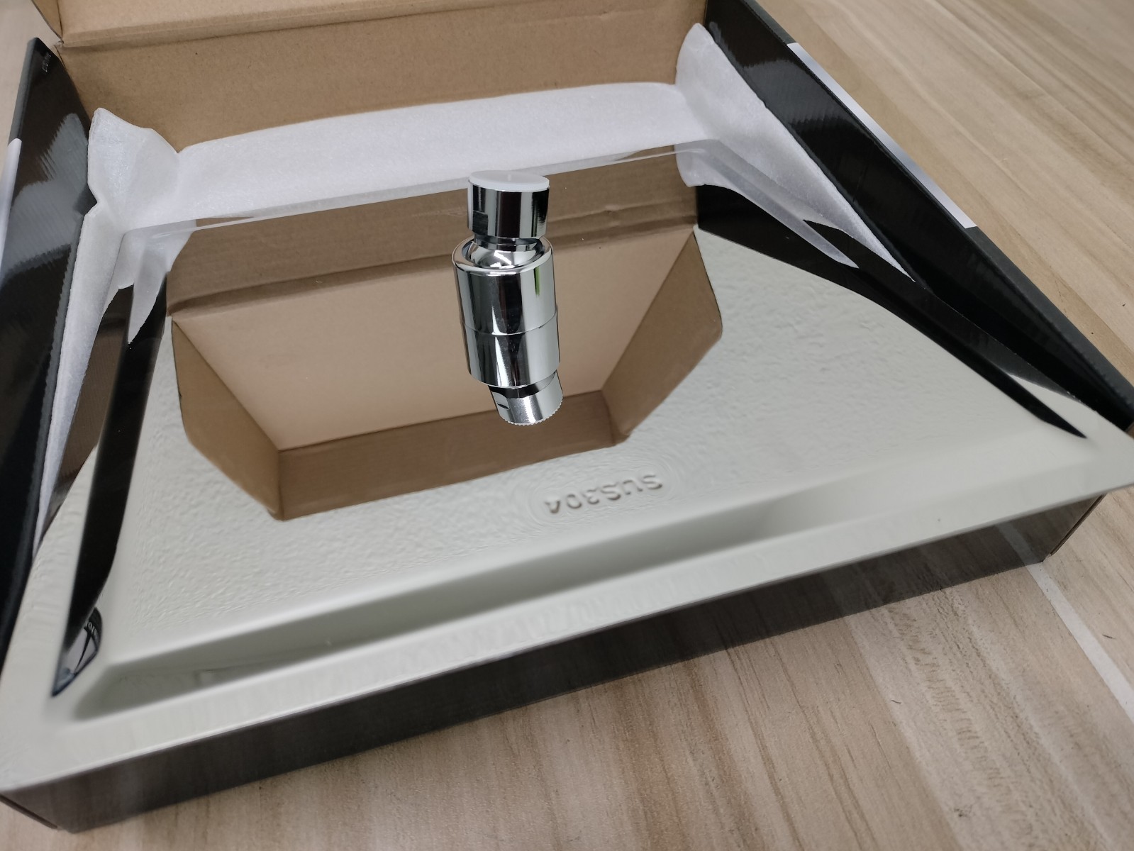 Luxury 10" Square Rainfall Shower Head Stainless Steel and Arm NEW