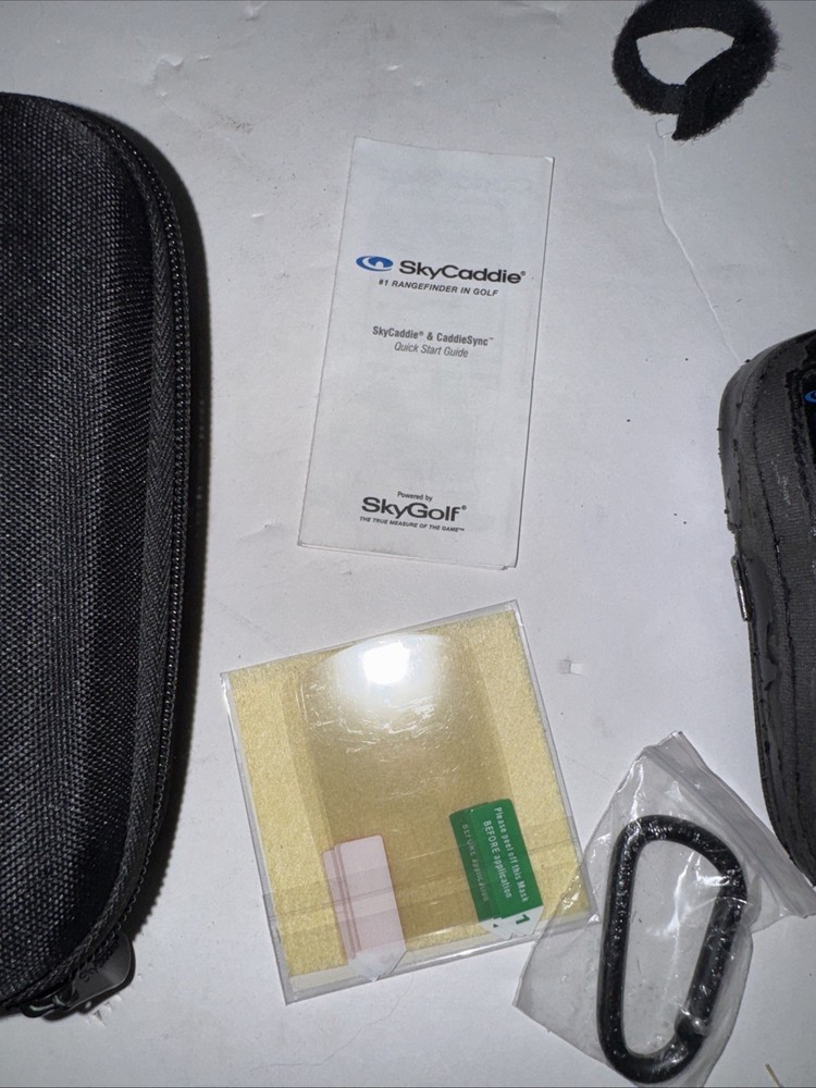 SkyCaddie SG5 GPS Device With Case