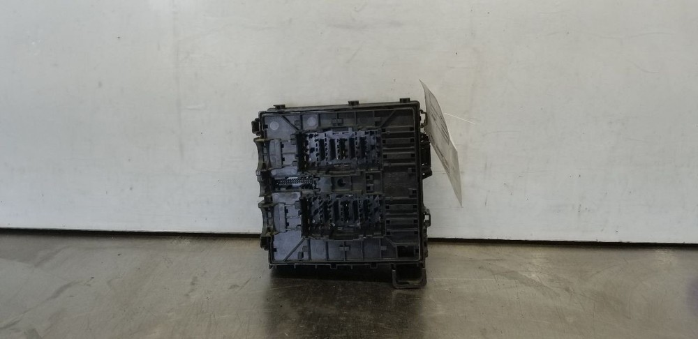 24 FORD E350 SUPER DUTY ENGINE FUSE BOX 7.3L