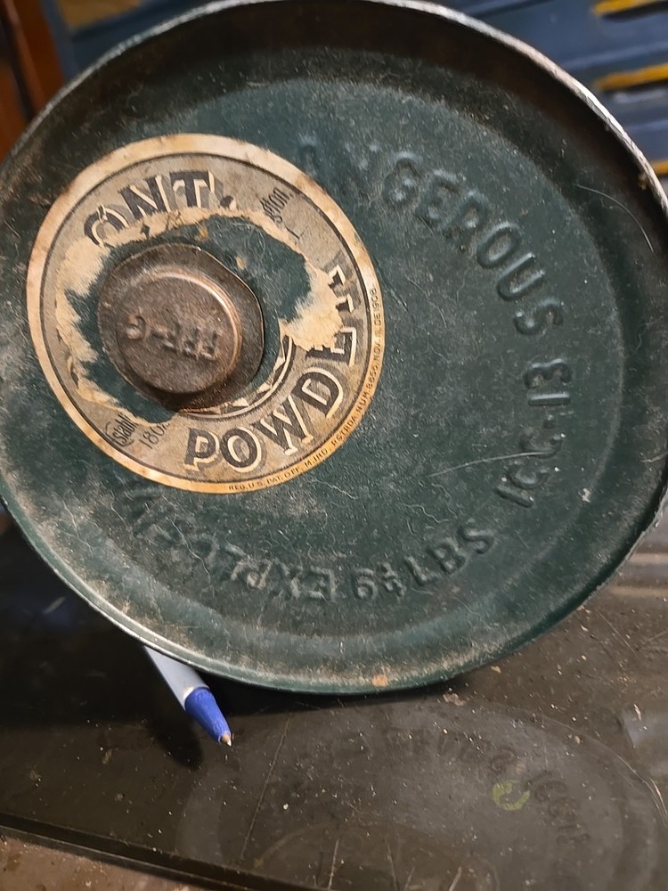 E.L.DU-PONT DE.NEMOURS. @co Explosive Tin Empty