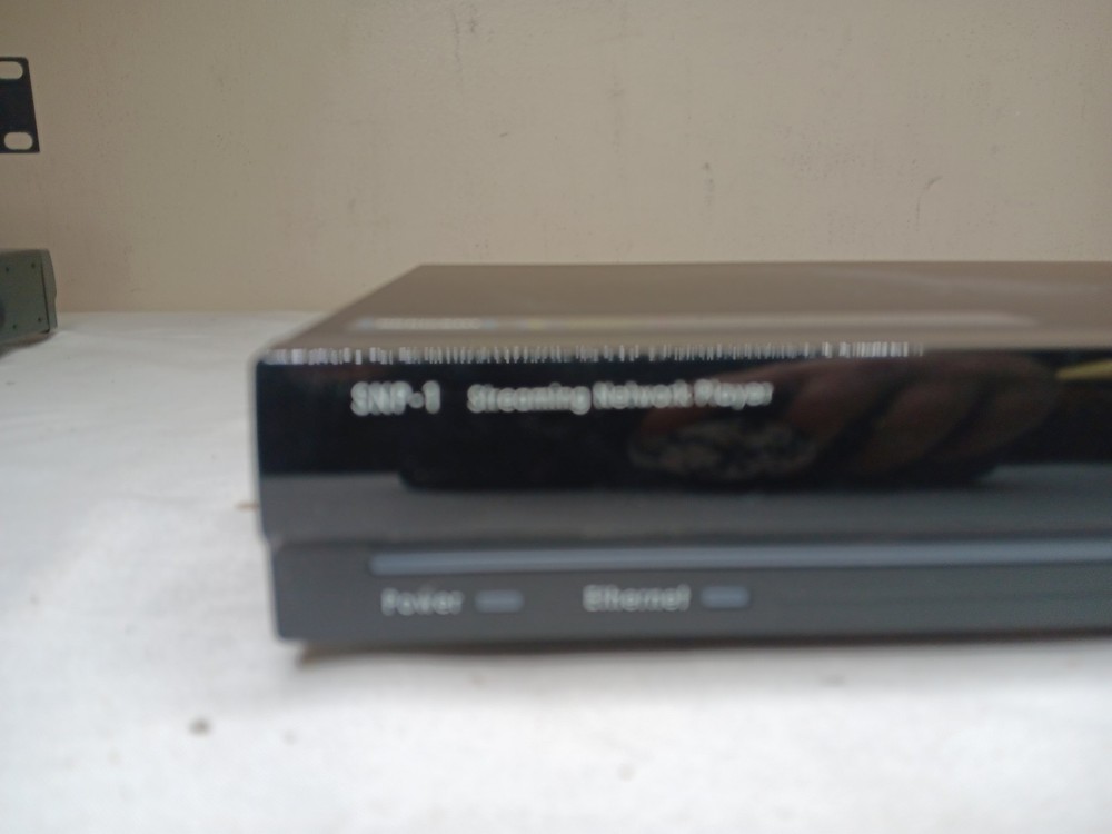 URC Total Control SNP-1 Streaming Network Player