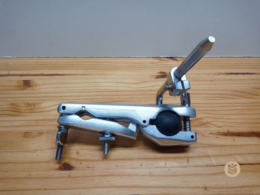Tama fast clamp drum mount with attachment