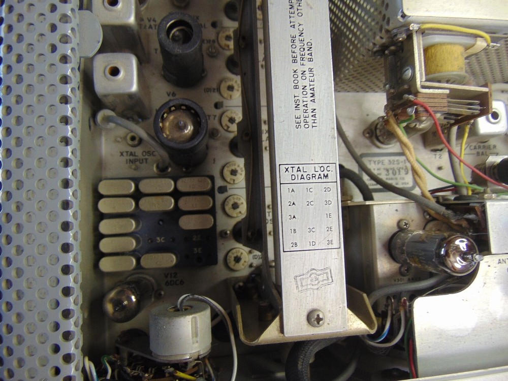 Collins 32S-1 Ham Radio Transmitter with Manual