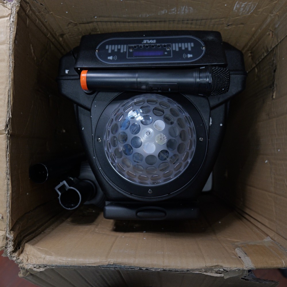 Pyle 700W Bluetooth PA Speaker System, Flashing LED Lights, Portable (Read)