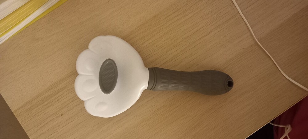 Automatic Cleaning pet comb hair remover