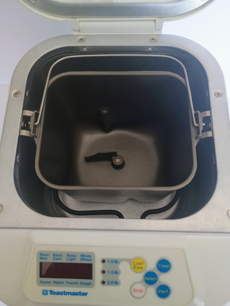 Toastmaster Bread Machine 1148x Bread Maker Horizontal 2 lb Loaf TESTED/WORKING