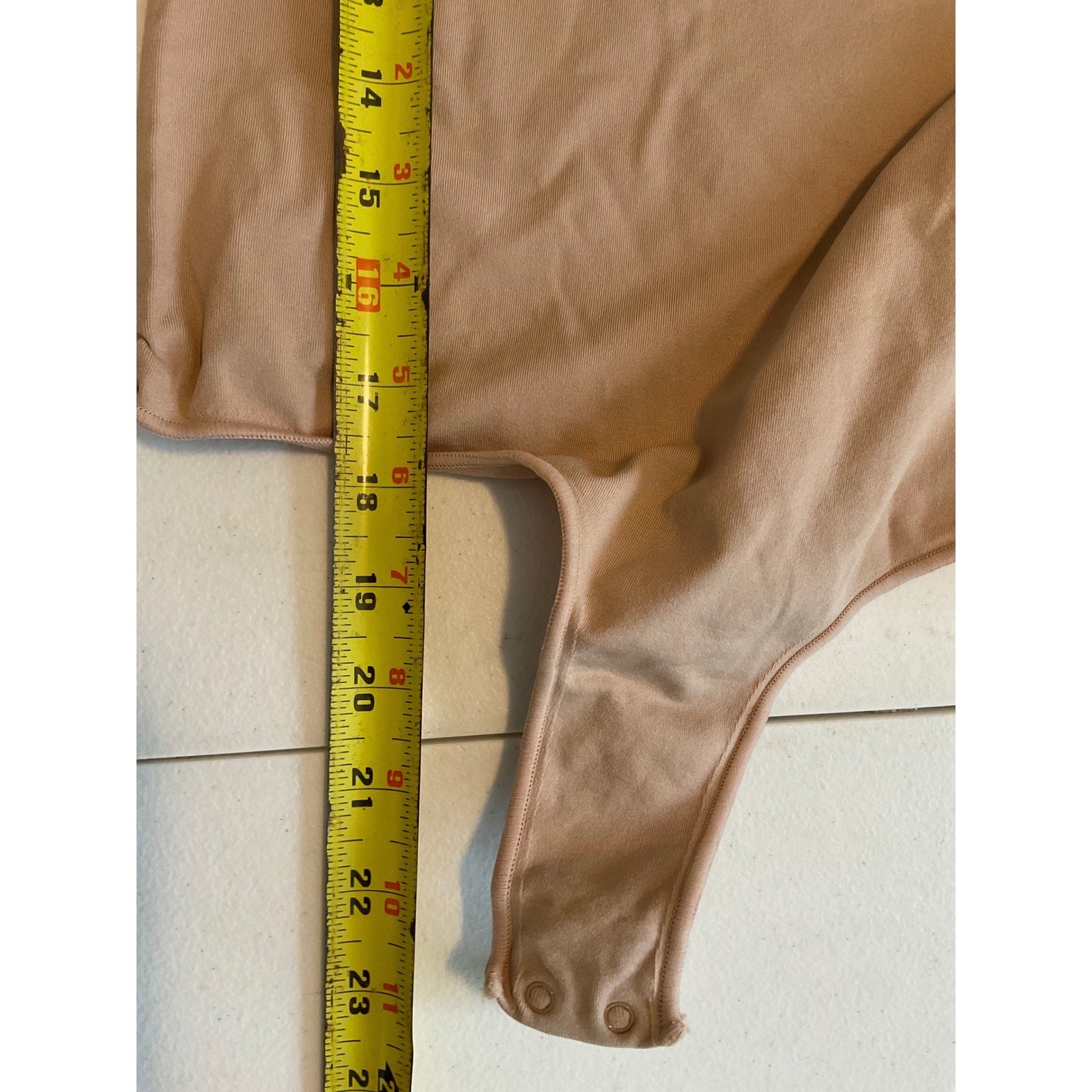 SKIMS Essential Long Sleeve Scoop Neck Bodysuit Sand Nude L/XL RN158973