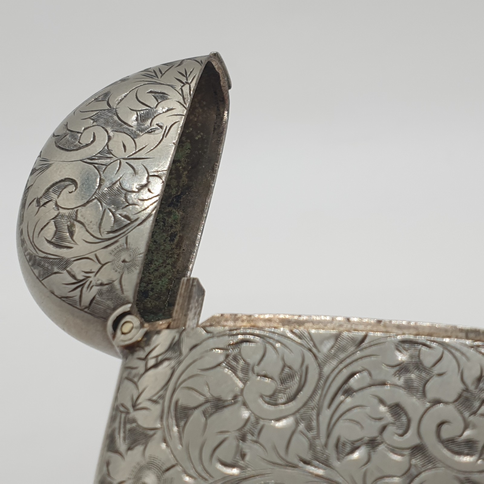 Silver-Plated Oval Vesta Case Match Holder with Floral Design