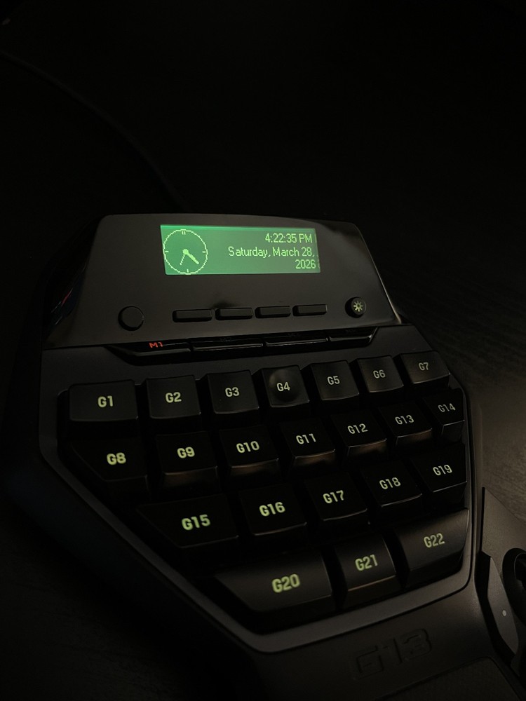 Logitech G13 Advanced Programmable Gameboard with LCD Display Black Y-U0002 EUC