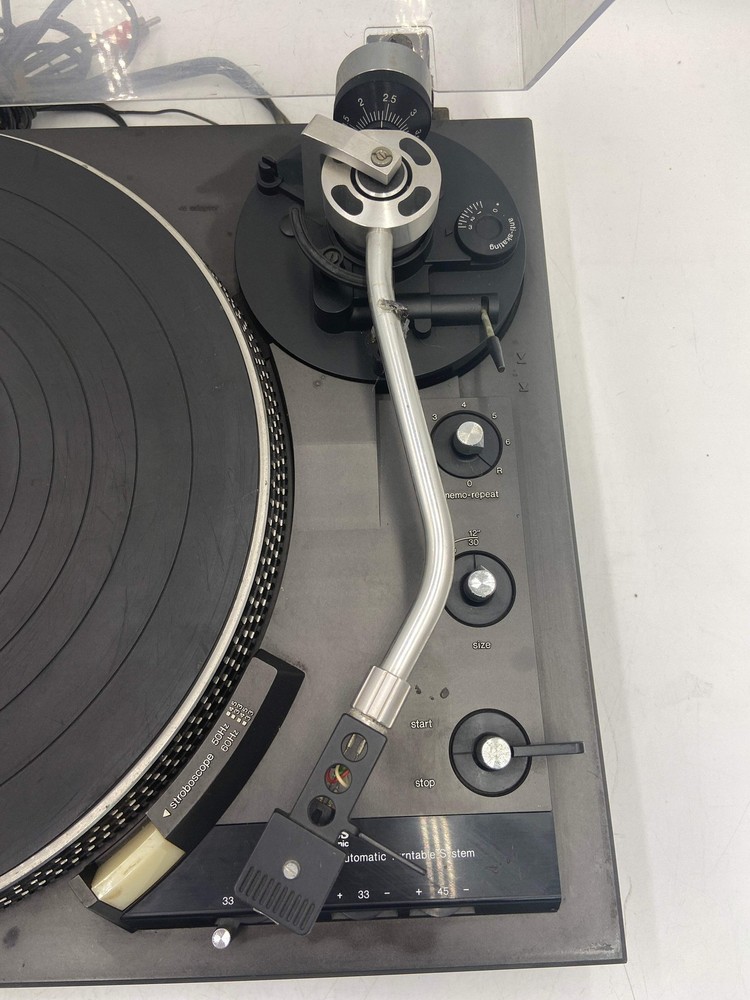 Technics By Panasonic SL-1900 Direct Drive Automatic Turntable System