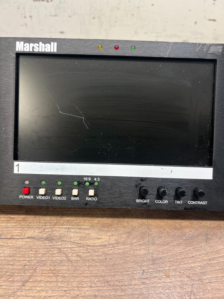 Marshall Electronics V-R72DP-2C Dual 7" LCD Monitors no power source