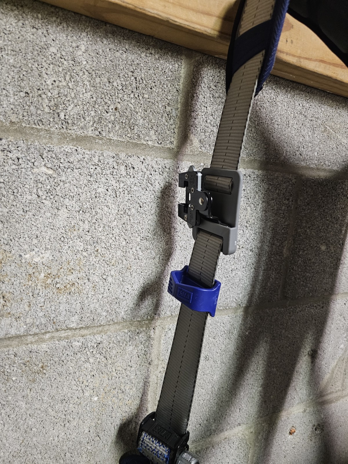 3M DBI-SALA EXOFIT STRATA XL FULL BODY HARNESS FALL PROTECTION XL BELT 1112538