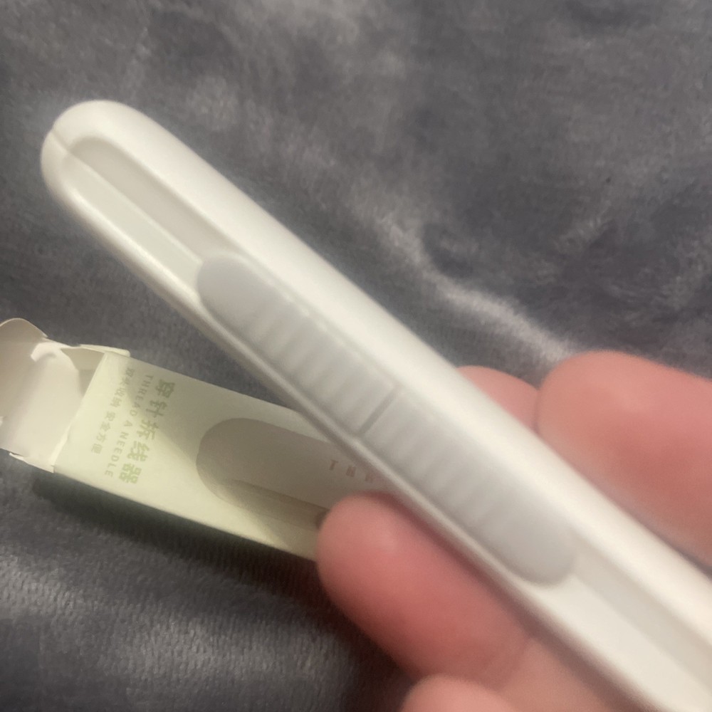 Thread A Needle , Needle Threader