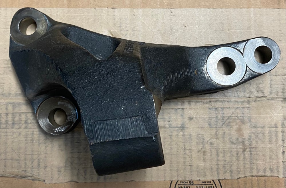 DETROIT Engine Mounting Bracket 01-33288-000