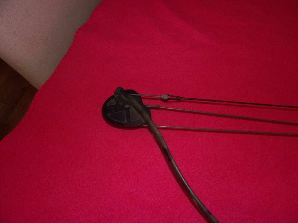 PSE Fast Flight Compound Bow