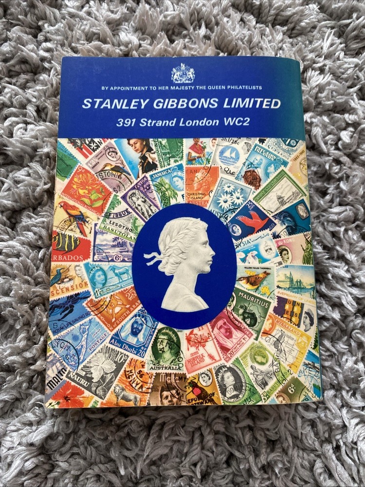 Stanley Gibbons Elizabethan 1973 Silver Wedding Edition Commonwealth Stamps Book