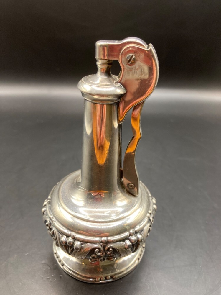 Vintage Ronson “Decanter” Table Lighter