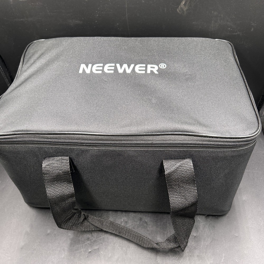 NEEWER FS230 230W COB LED VIDEO LIGHT