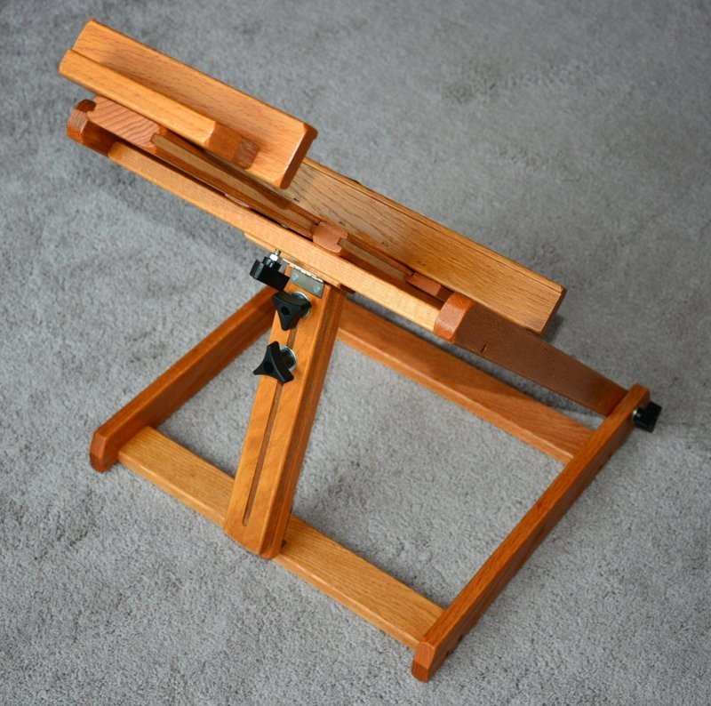 AMERICAN SOLID OAK LARGE TABLETOP EASEL
