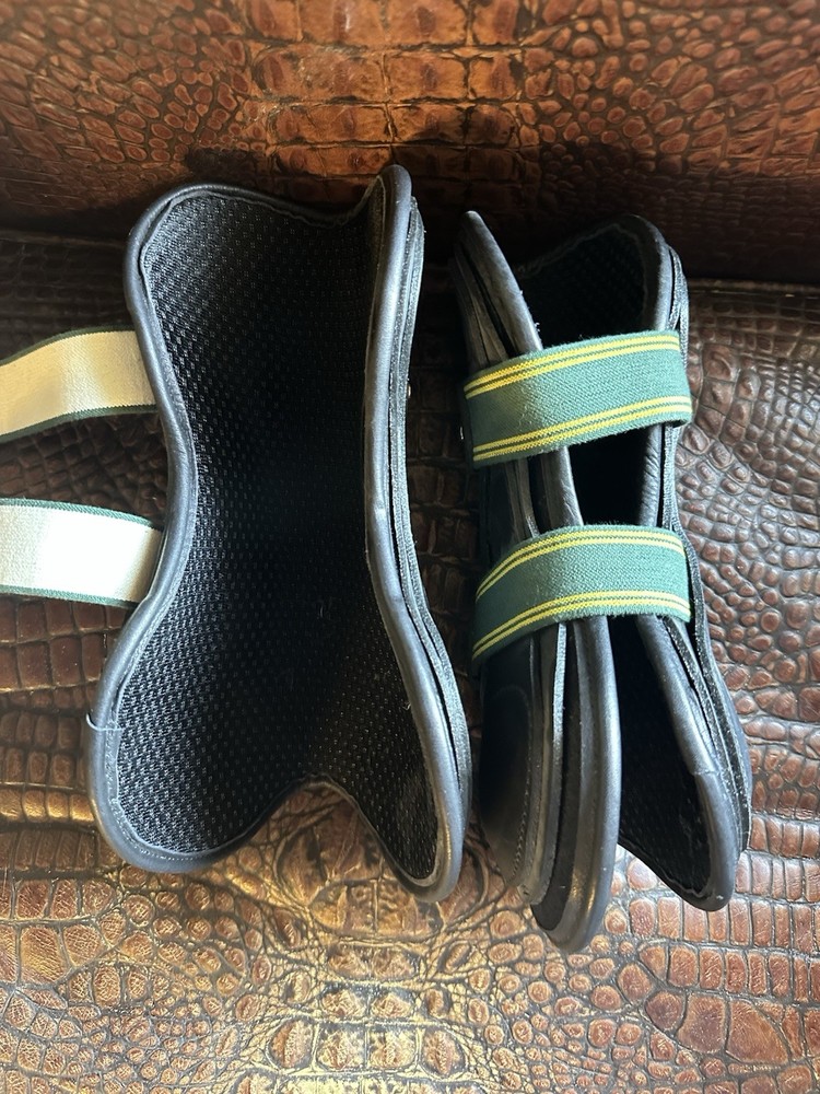 New Devoucoux Black Size medium My boot Tendon Boots